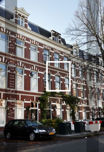 Den Haag 7 november 2020
Fran Jansen bij zijn huis .