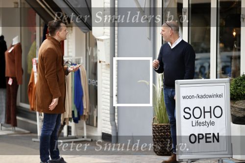 Zandvoort 18 oktober 2020
De ex Vriend van Martien Meiland Frank die twee winkels in Zandvoort heeft.
Nick Dijkman interviewt hem