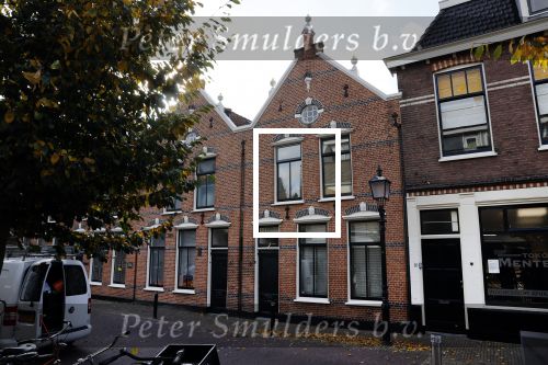 Voorburg 31 oktober 2020
Frits Wester loopt met zijn nieuwe vriendin naar zijn huis toe.