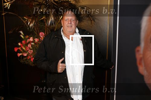 Noordwijk 16 oktober 2020
Boekpresentatie Martien Meiland in hotel Huis ter Duin .
Martien kwam met zijn vrouw Erica dochters Maxime en Montana. Henk Bres kwam met zijn vrouw
