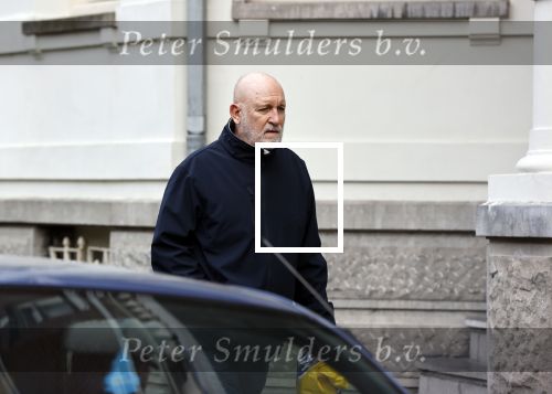 Amsterdam 19 oktober 2020
Hugo Metsers sr met en zonder mondkapje in Amsterdam zuid