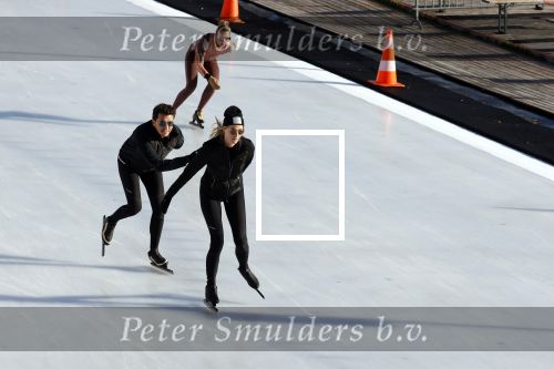 Amsterdam 4 november 2020
Jan Smit met zijn vrouw Liza schaatsend op de Jaap Edenbaan.