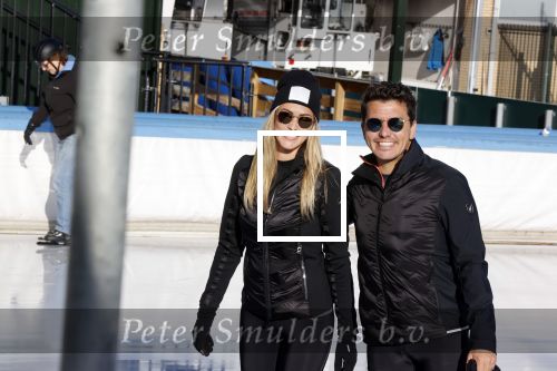 Amsterdam 4 november 2020
Jan Smit met zijn vrouw Liza schaatsend op de Jaap Edenbaan.