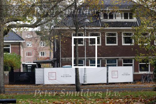 Amsterdam 1 oktober 2020
Jeroen v d Boom zijn nieuwe huis wordt helemaal verbouwd . Piet Boon is de architect