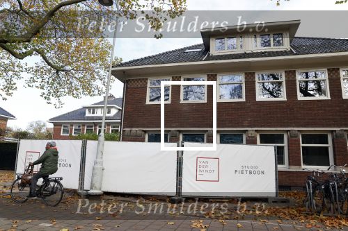 Amsterdam 1 oktober 2020
Jeroen v d Boom zijn nieuwe huis wordt helemaal verbouwd . Piet Boon is de architect