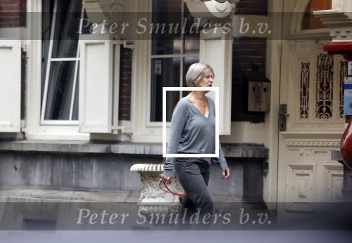 Amsterdam 1 november 2020
Ferdinand Grapperhaus komt fietsend thuis . Zijn vrouw Liesbeth Wytzes is thuis.