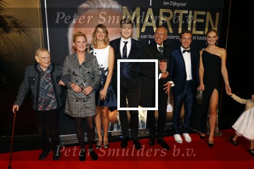 Noordwijk 16 oktober 2020
Boekpresentatie Martien Meiland in hotel Huis ter Duin .
Martien kwam met zijn vrouw Erica dochters Maxime en Montana.