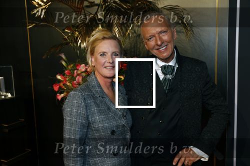 Noordwijk 16 oktober 2020
Boekpresentatie Martien Meiland in hotel Huis ter Duin .
Martien kwam met zijn vrouw Erica dochters Maxime en Montana.