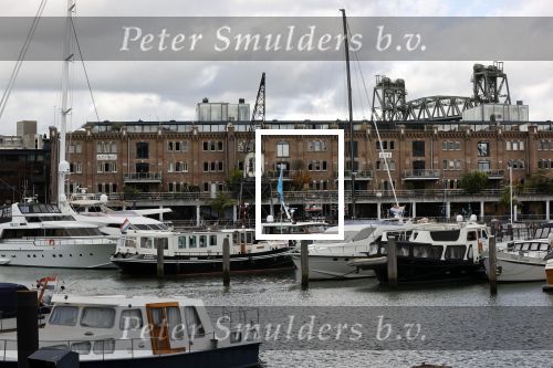 Rotterdam 26 oktober 2020
In dit appartement woont Mattie Valk . Patricia Paay woont er ook