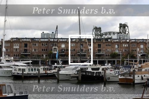 Rotterdam 26 oktober 2020
In dit appartement woont Mattie Valk . Patricia Paay woont er ook