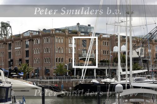 Rotterdam 26 oktober 2020
In dit appartement woont Mattie Valk . Patricia Paay woont er ook