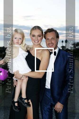 Noordwijk 16 oktober 2020
Boekpresentatie Martien Meiland in hotel Huis ter Duin .
Martien kwam met zijn vrouw Erica dochters Maxime en Montana.
Maxime kwam met haar vriend Leroy Molkenboer en haar dochter