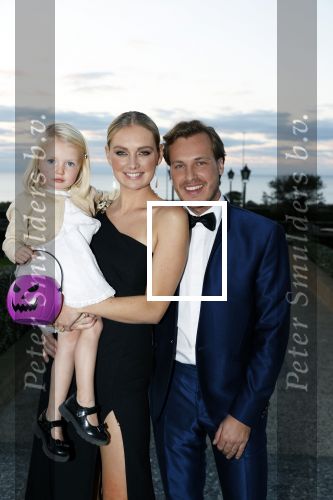 Noordwijk 16 oktober 2020
Boekpresentatie Martien Meiland in hotel Huis ter Duin .
Martien kwam met zijn vrouw Erica dochters Maxime en Montana.
Maxime kwam met haar vriend Leroy Molkenboer en haar dochter
