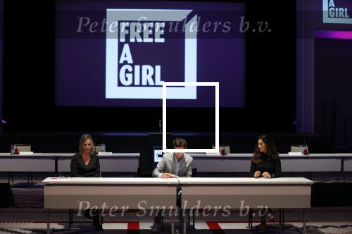 Amsterdam 5 oktober 2020
Bijeenkomst influencers inzake free a girl in hotel Krasnapolsky.