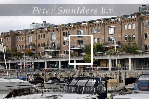 Rotterdam 26 oktober 2020
In dit  appartementen complex  woont Patricia Paay met haar man Robert Hinfelaar