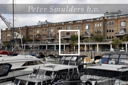 Rotterdam 26 oktober 2020
In dit  appartementen complex  woont Patricia Paay met haar man Robert Hinfelaar