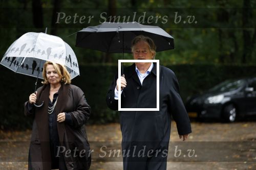 Naarden 8 oktober 2020
Begrafenis Jan des Bouvrie  op algemene begraafplaats Nieuw Valkeveen.
Paul Fagel met zijn vrouw
