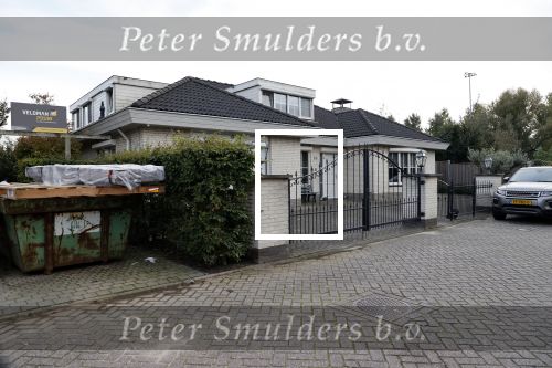 Abcoude 9 oktober 2020
In Abcoude wonen tegenwoordig heel veel bekende Nederlanders .
Het huis van Quincy Promes