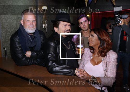 Amsterdam 8 oktober 2020
Beeld onthulling Andre Hazes sr bij madame Tussaud. Rachel en Andre Jr zijn allebei aanwezig. Rachel met Nino Wilkes en Ricardo Klaverdijk