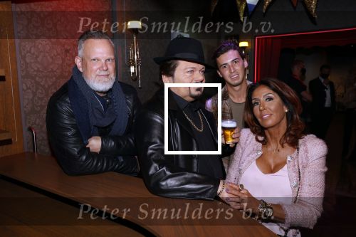 Amsterdam 8 oktober 2020
Beeld onthulling Andre Hazes sr bij madame Tussaud. Rachel en Andre Jr zijn allebei aanwezig. Rachel met Nino Wilkes en Ricardo Klaverdijk