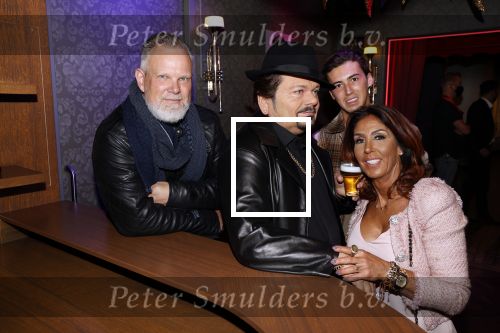 Amsterdam 8 oktober 2020
Beeld onthulling Andre Hazes sr bij madame Tussaud. Rachel en Andre Jr zijn allebei aanwezig. Rachel met Nino Wilkes en Ricardo Klaverdijk