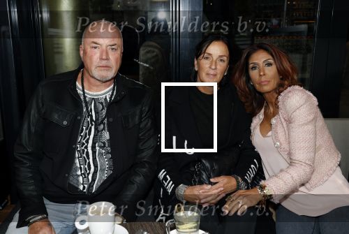 Amsterdam 8 oktober 2020
Beeld onthulling Andre Hazes sr bij madame Tussaud. Rachel en Andre Jr zijn allebei aanwezig. Willem v Boxtel met zijn vrouw