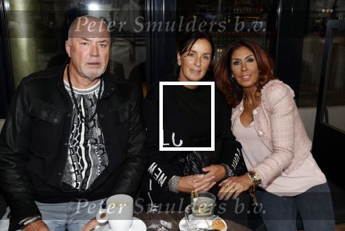 Amsterdam 8 oktober 2020
Beeld onthulling Andre Hazes sr bij madame Tussaud. Rachel en Andre Jr zijn allebei aanwezig. Willem v Boxtel met zijn vrouw
