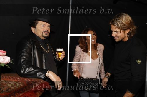 Amsterdam 8 oktober 2020
Beeld onthulling Andre Hazes sr bij madame Tussaud. Rachel en Andre Jr zijn allebei aanwezig.