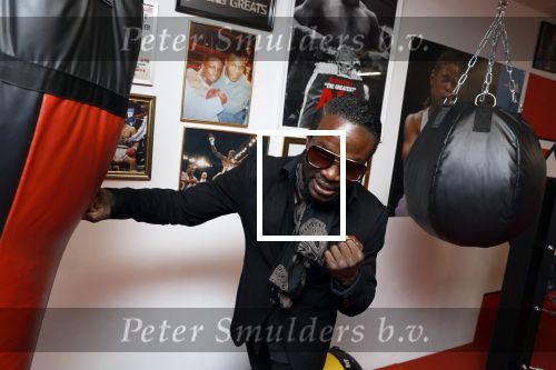 Amsterdam 3 september 2020
Regilio Tuur opent de boksclub van Patrick Mathurin