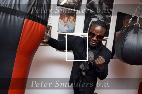 Amsterdam 3 september 2020
Regilio Tuur opent de boksclub van Patrick Mathurin