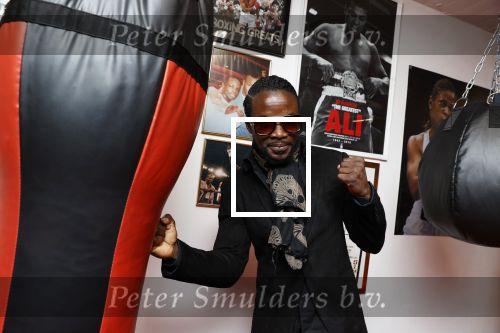 Amsterdam 3 september 2020
Regilio Tuur opent de boksclub van Patrick Mathurin