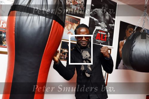 Amsterdam 3 september 2020
Regilio Tuur opent de boksclub van Patrick Mathurin