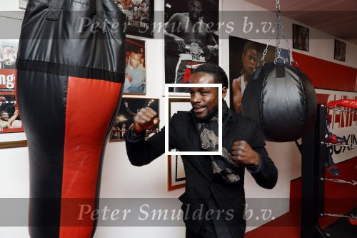 Amsterdam 3 september 2020
Regilio Tuur opent de boksclub van Patrick Mathurin