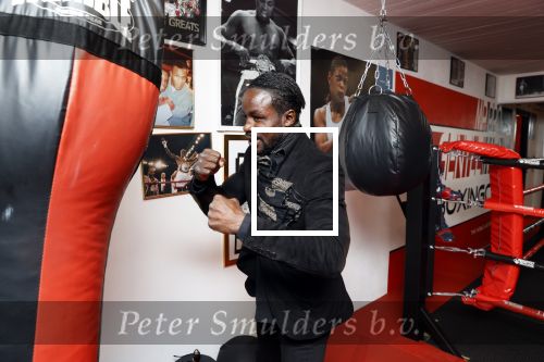 Amsterdam 3 september 2020
Regilio Tuur opent de boksclub van Patrick Mathurin