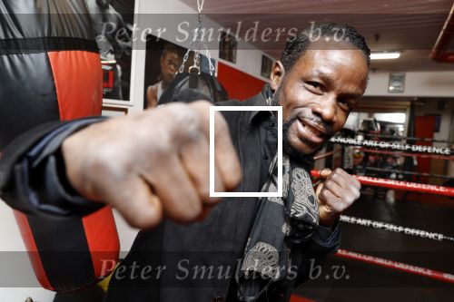 Amsterdam 3 september 2020
Regilio Tuur opent de boksclub van Patrick Mathurin