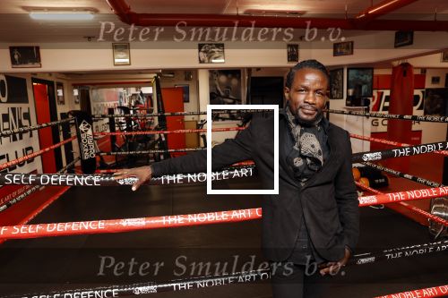 Amsterdam 3 september 2020
Regilio Tuur opent de boksclub van Patrick Mathurin