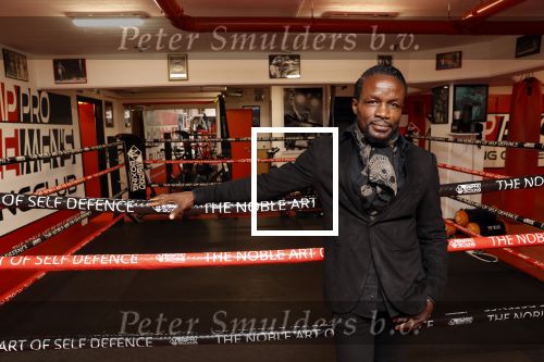 Amsterdam 3 september 2020
Regilio Tuur opent de boksclub van Patrick Mathurin