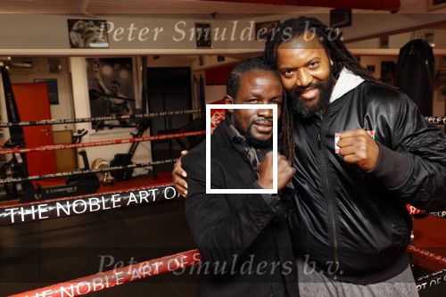 Amsterdam 3 september 2020
Regilio Tuur opent de boksclub van Patrick Mathurin