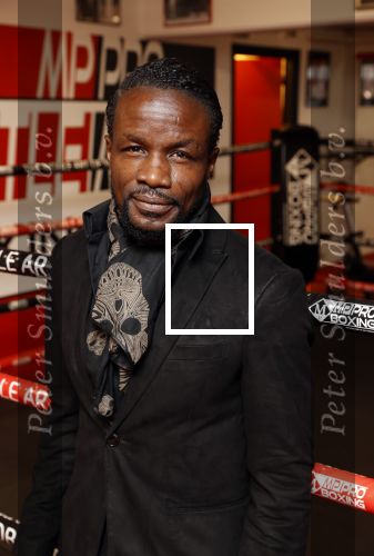Amsterdam 3 september 2020
Regilio Tuur opent de boksclub van Patrick Mathurin