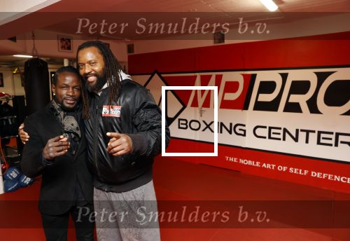 Amsterdam 3 september 2020
Regilio Tuur opent de boksclub van Patrick Mathurin