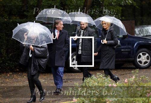 Naarden 8 oktober 2020
Begrafenis Jan des Bouvrie  op algemene begraafplaats Nieuw Valkeveen.
Rene en Natasja Froger