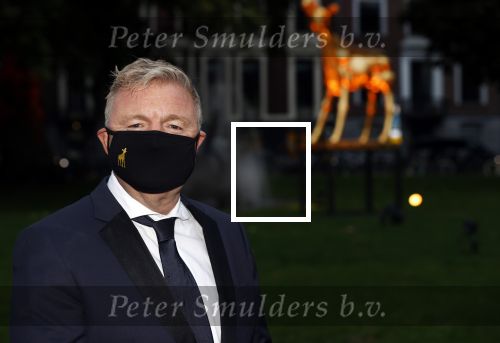 Utrecht 2 oktober 2020
Uitreiking gouden kalveren in de schouwburg van Utrecht.
Rene Mioch met mondkapje