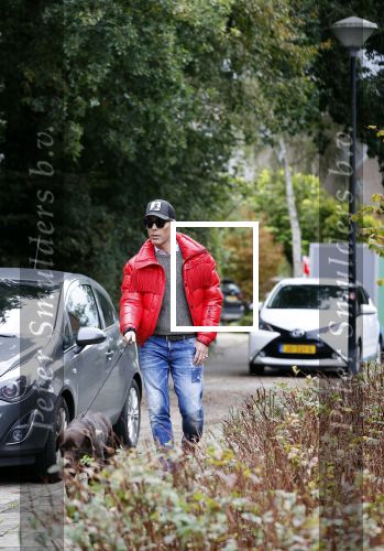 Mijdrecht 9 oktober 2020
Rogier Smit woont tijdelijk bij Rachel hazes met zijn hond.