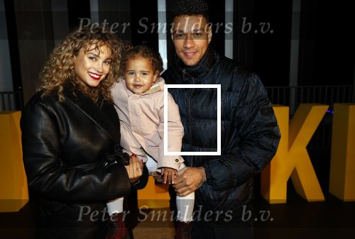 Amsterdam 29 oktober 2020
Presentatie schoenenlijn van Rose Bertram in smanewerking met Nubbik. Rose met dochter en vriend Gregory v d Wiel