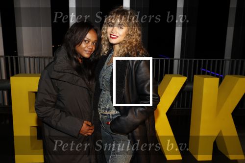 Amsterdam 29 oktober 2020
Presentatie schoenenlijn van Rose Bertram in smanewerking met Nubbik. Rose met haar moeder en vriendinnen