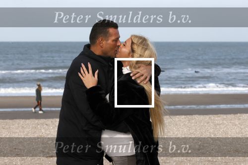 Scheveningen 22 oktober 2020
Samantha de Jong ( Barbie) hoogzwanger op het strand met partner Gerrit