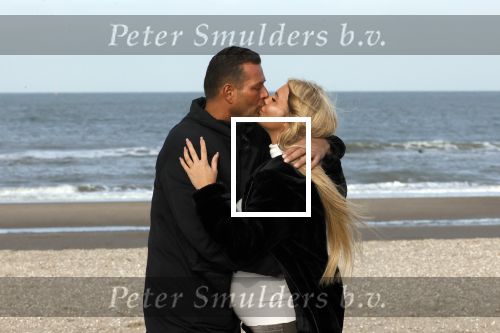 Scheveningen 22 oktober 2020
Samantha de Jong ( Barbie) hoogzwanger op het strand met partner Gerrit