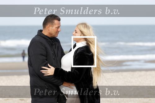 Scheveningen 22 oktober 2020
Samantha de Jong ( Barbie) hoogzwanger op het strand met partner Gerrit