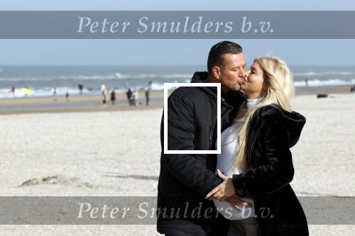 Scheveningen 22 oktober 2020
Samantha de Jong ( Barbie) hoogzwanger op het strand met partner Gerrit