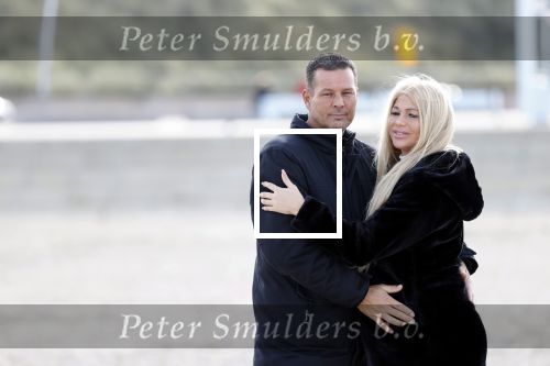 Scheveningen 22 oktober 2020
Samantha de Jong ( Barbie) hoogzwanger op het strand met partner Gerrit